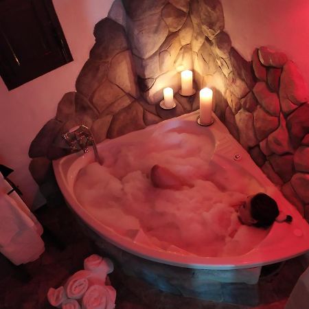 El Escondite De Martina, Casa Rural Romantica Setenil De Las Bodegas Dış mekan fotoğraf